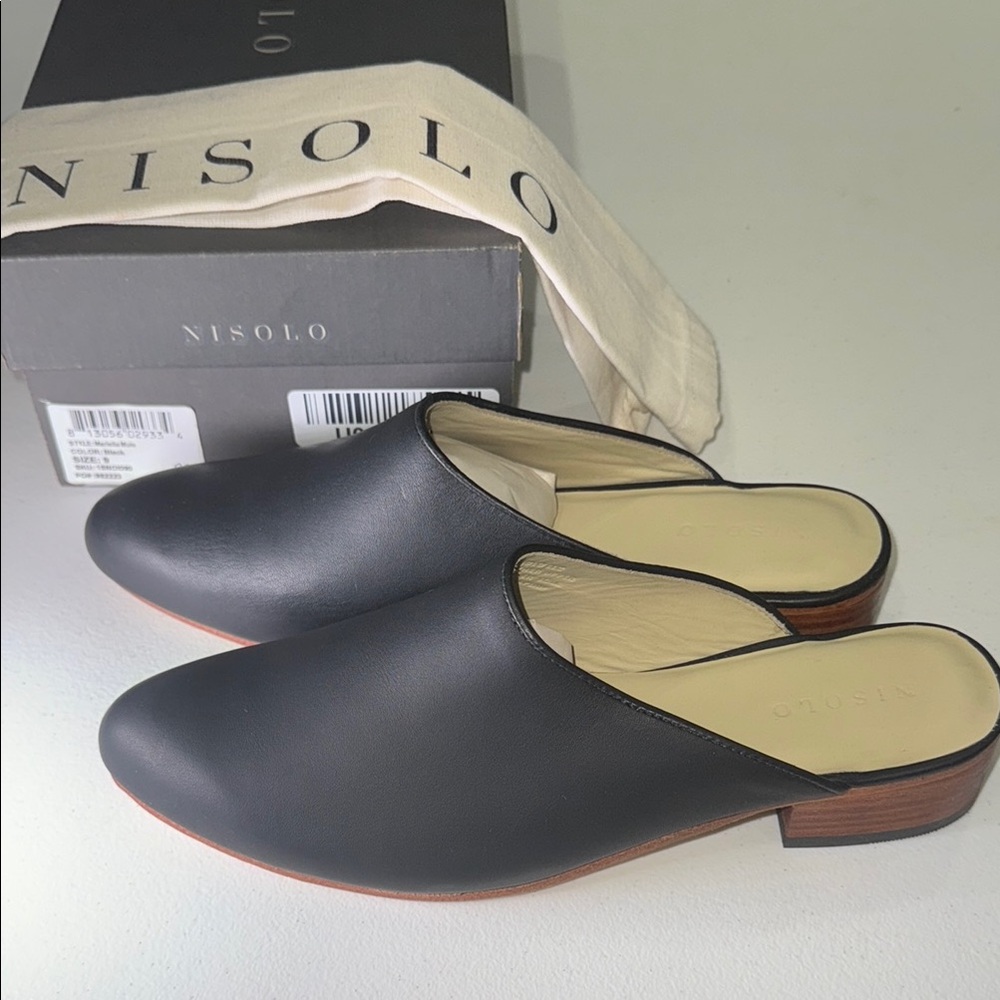 Nisolo Black Women's Mariella Mules